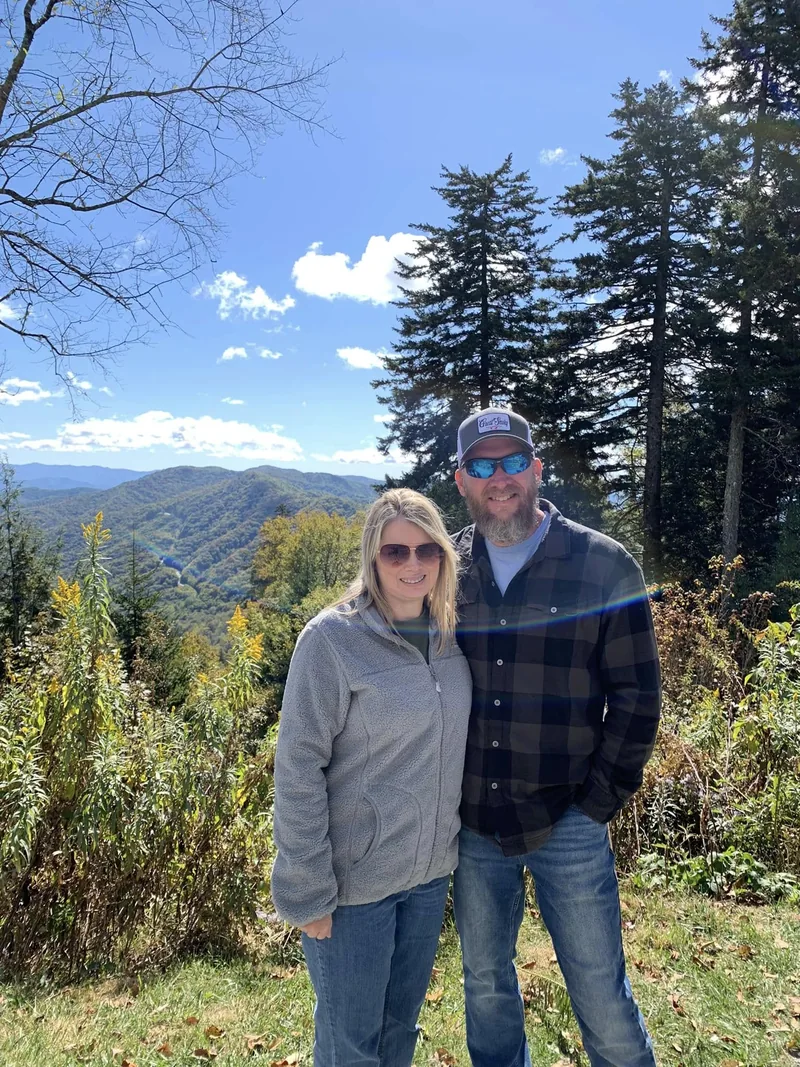 Amanda Lewis on the left and Aaron Lewis on the right, co-founder and owner of AML Pest Solutions